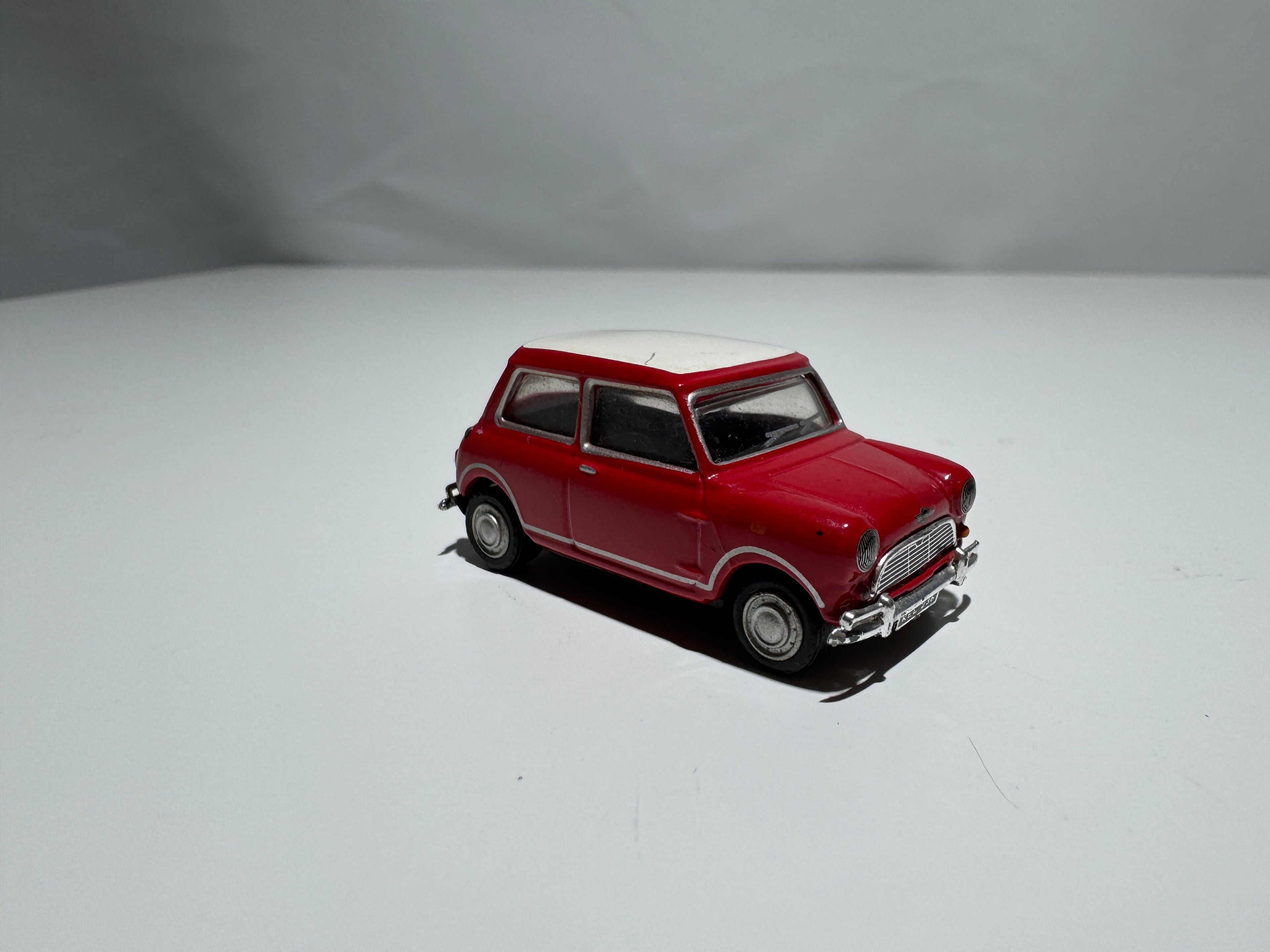 1:72 Hongwell Mini Cooper Rot-Weiß #302