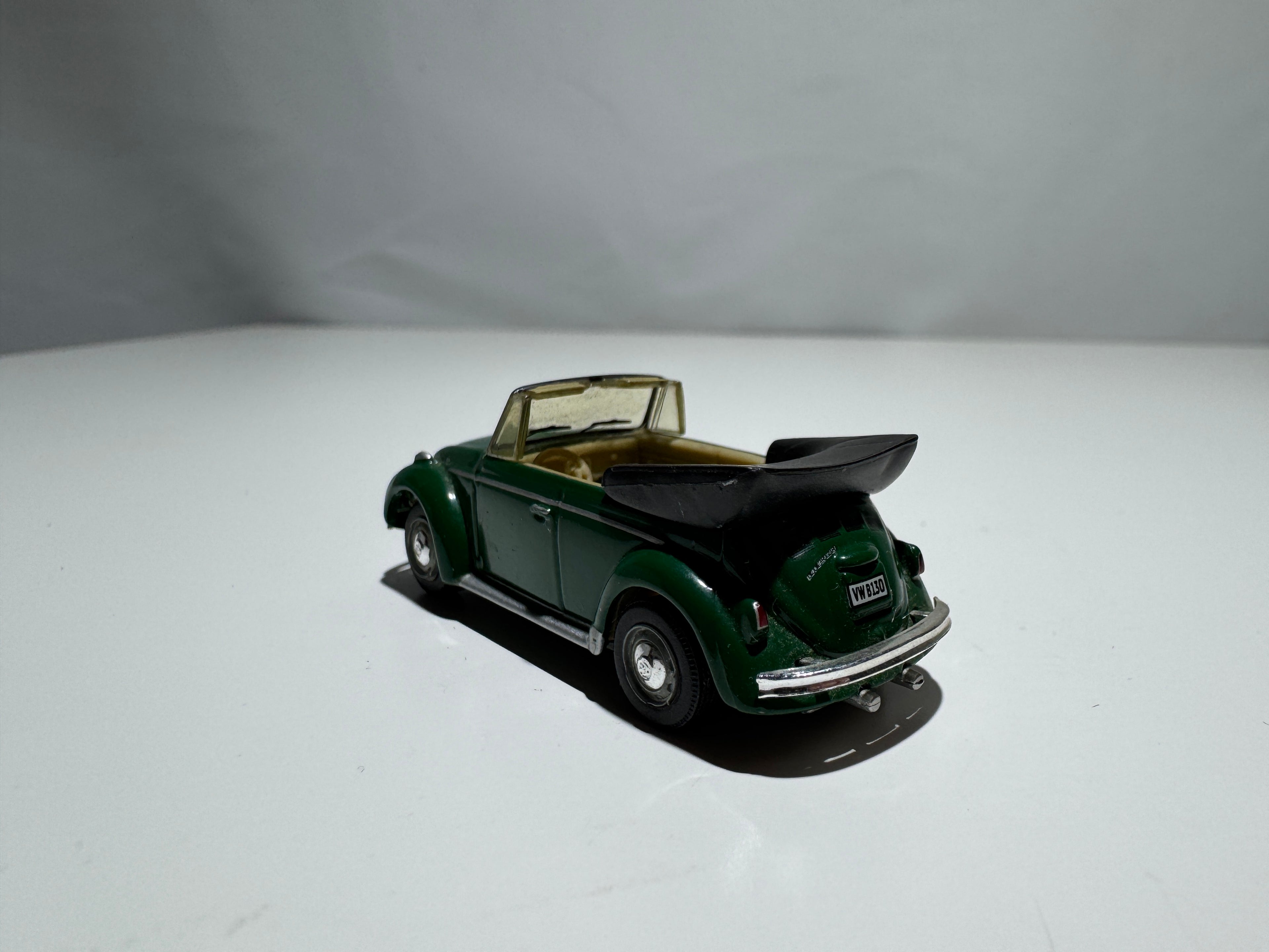 1:72 Schuco VW Volkswagen Käfer Cabrio 1961 Grün #310
