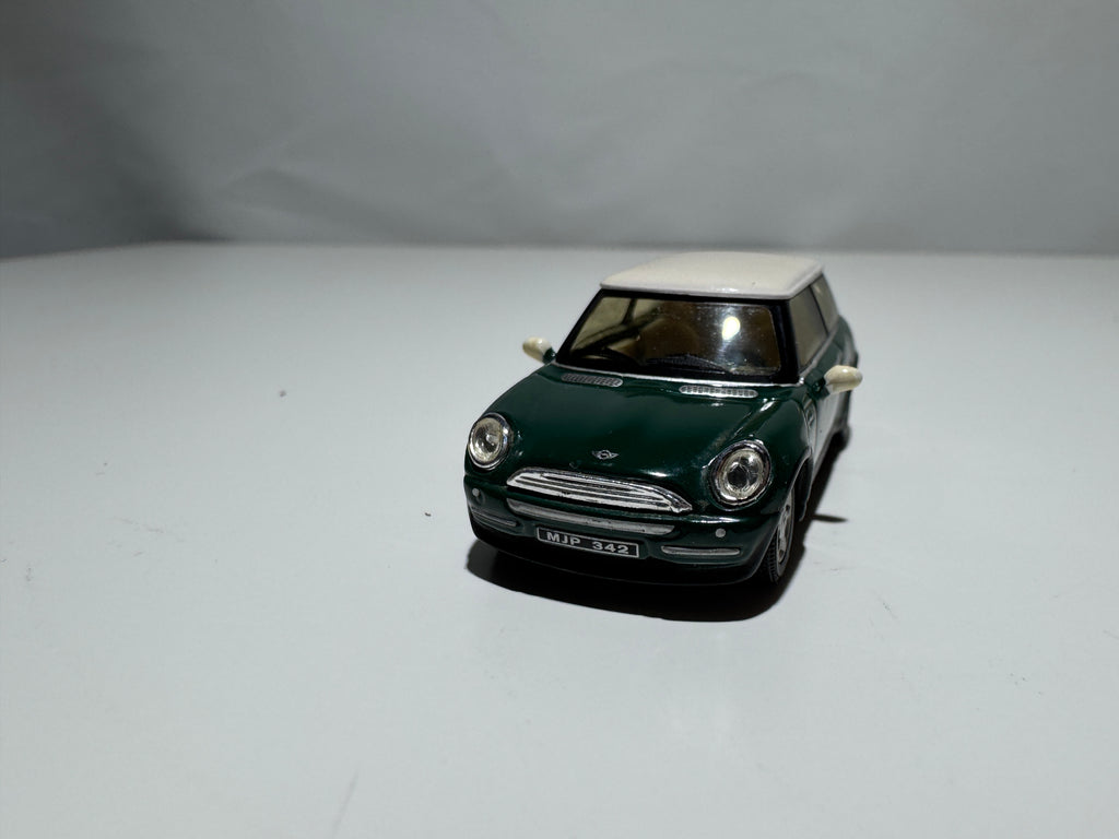 1:72 Hongwell Mini Cooper R53 Grün #297