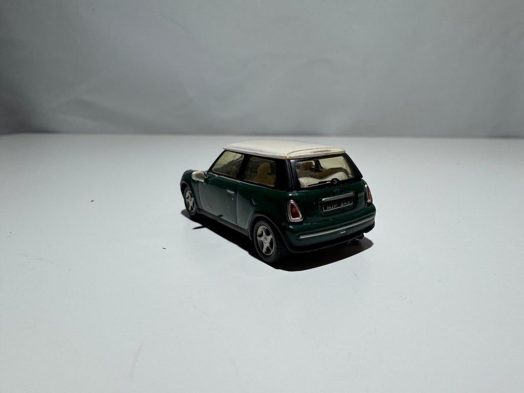 1:72 Hongwell Mini Cooper R53 Grün #297