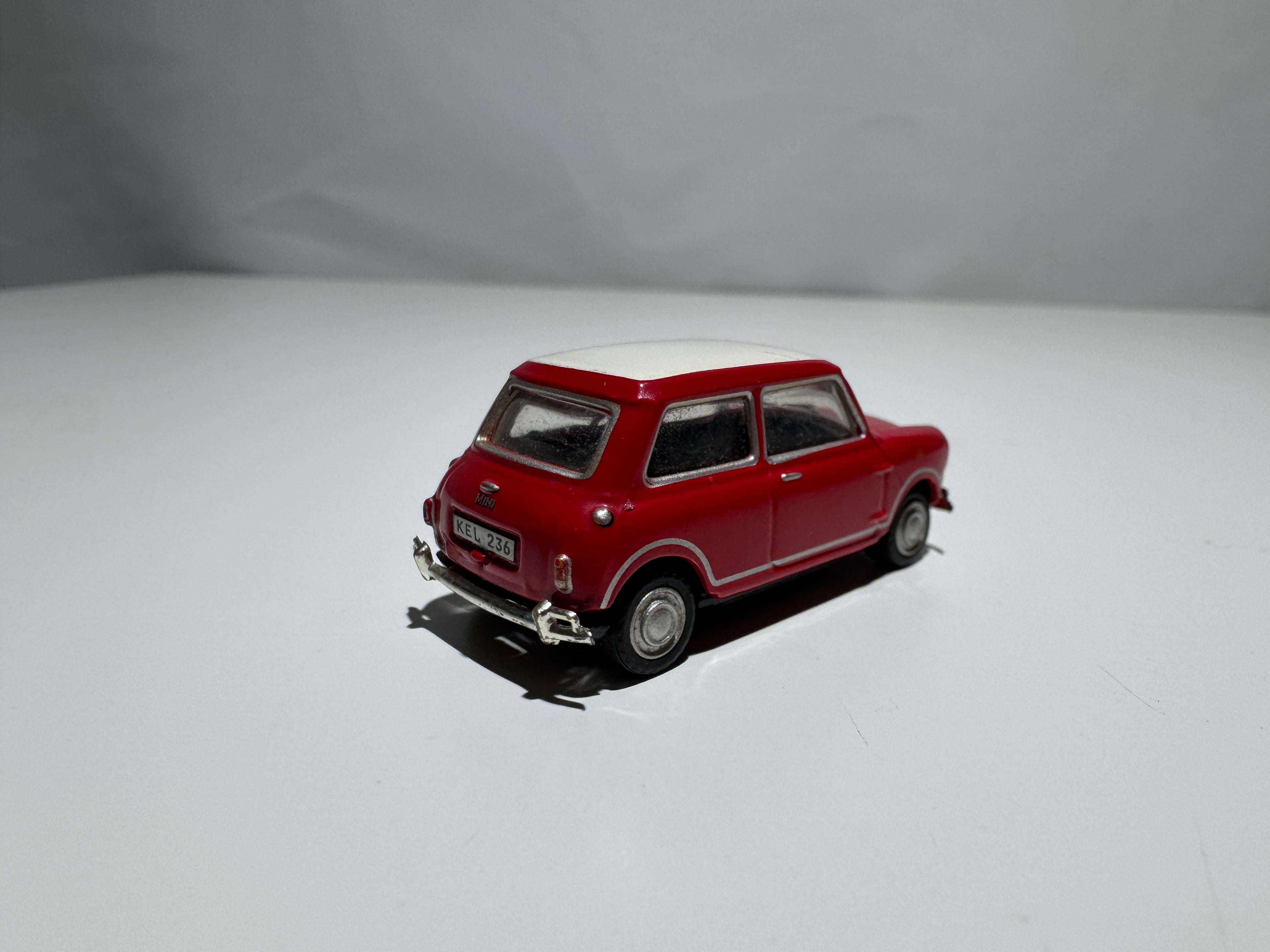 1:72 Hongwell Mini Cooper Rot-Weiß #302