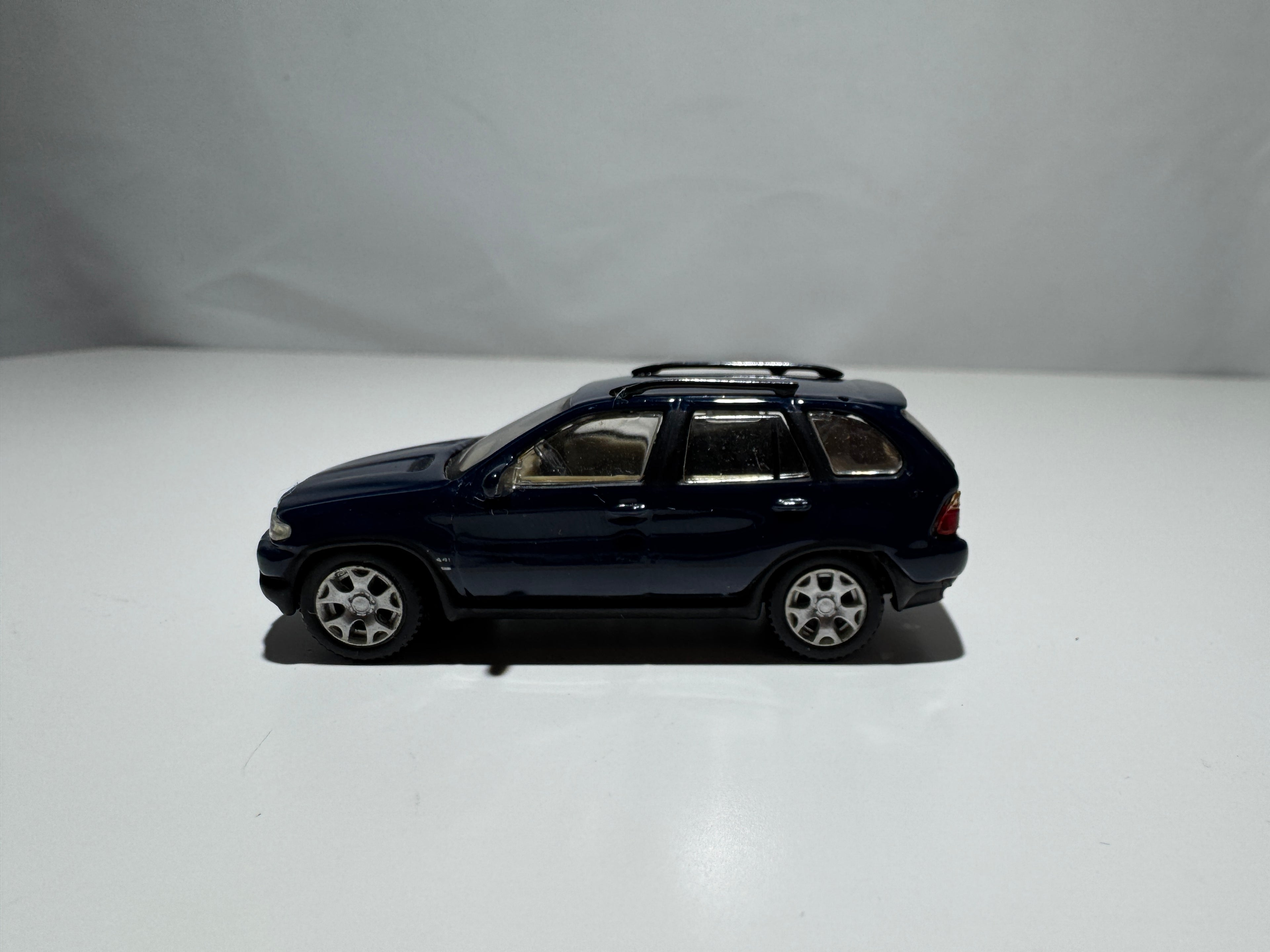 1:72 Hongwell BMW X5 E53 Blau #303